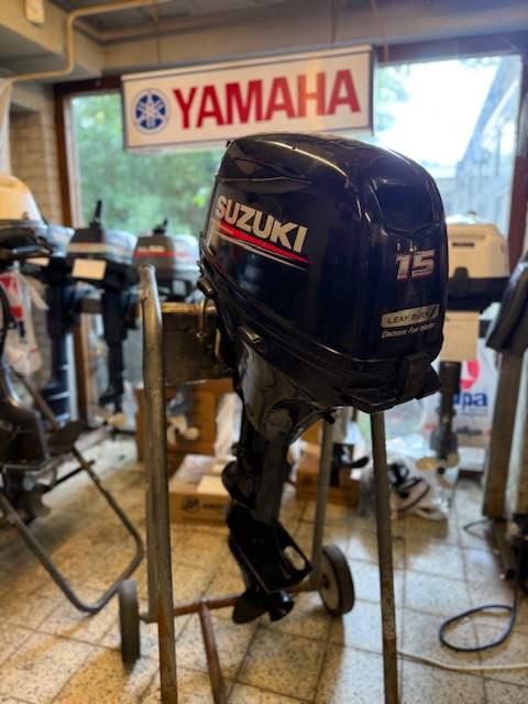 Suzuki 15PK foto 1