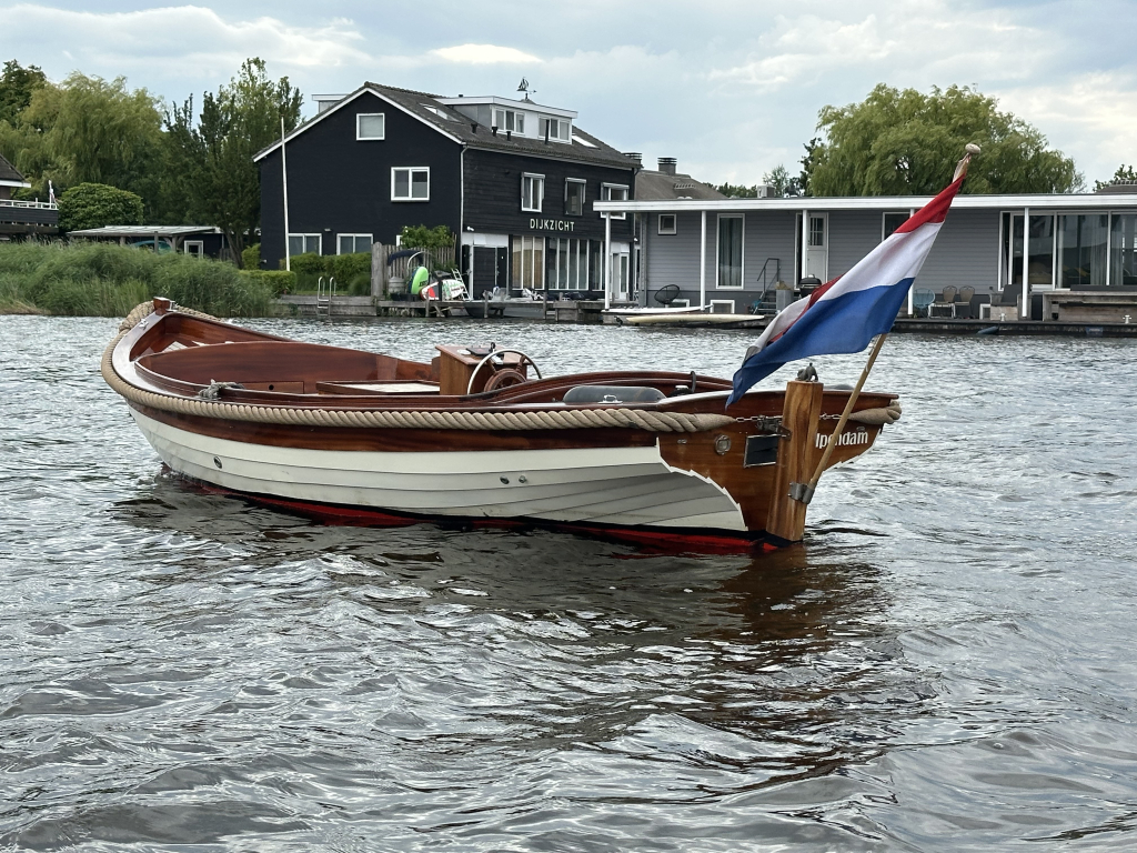 Spiegelsloep ' Kapiteinssloep ' foto 5