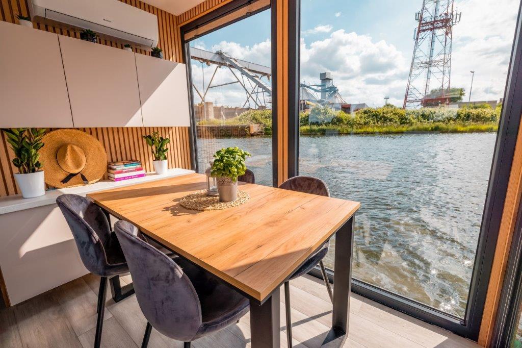 Shogun Mobile Houseboat foto: 8