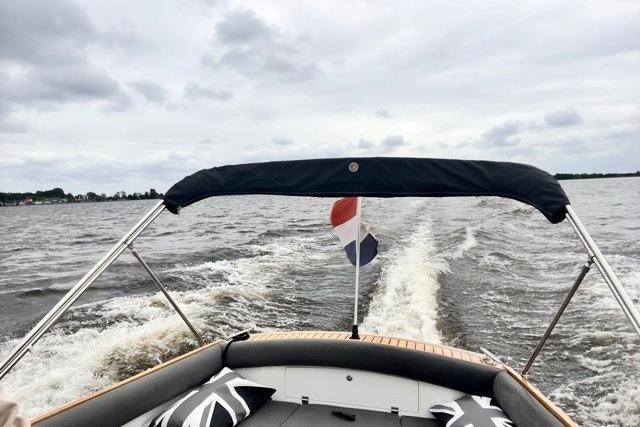 Tender AdmiralsTender C28 foto 5