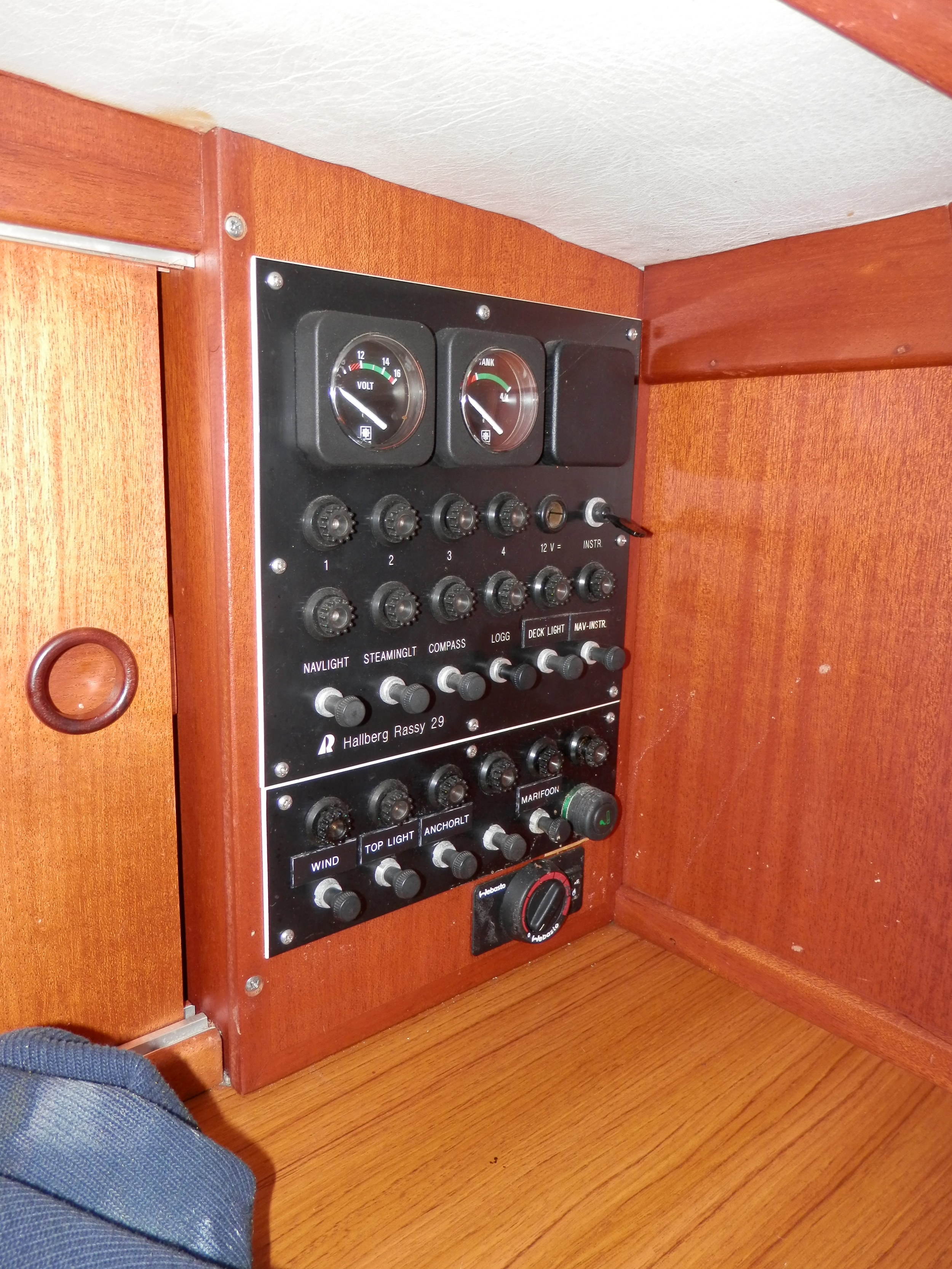 Hallberg Rassy 29 foto: 29