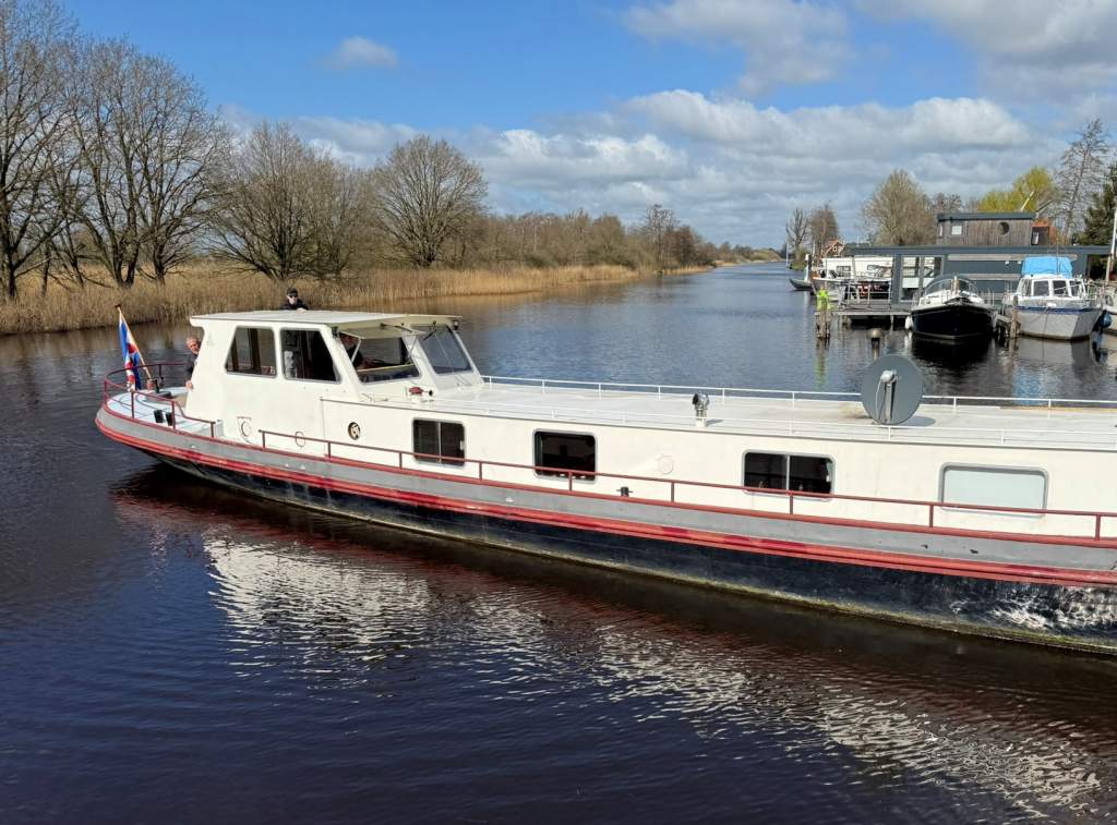 Beurtschip  Res Nova foto: 6