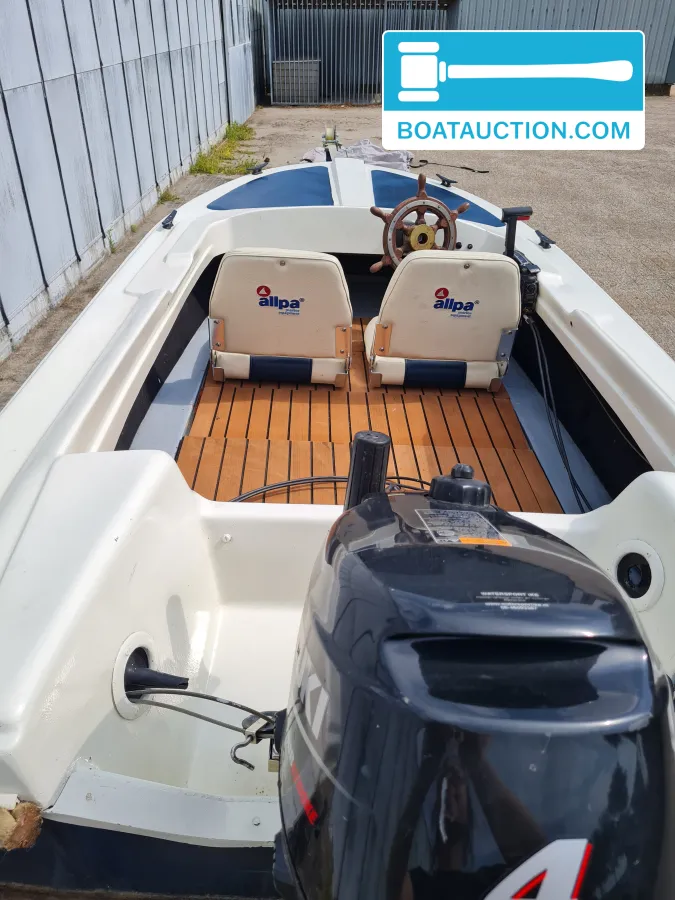 Speedboat 330 foto: 5