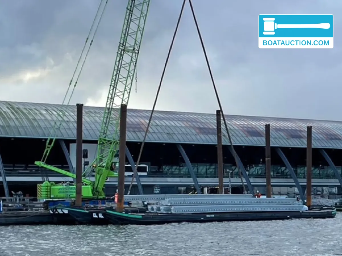 Dekschuit 1700 foto 2