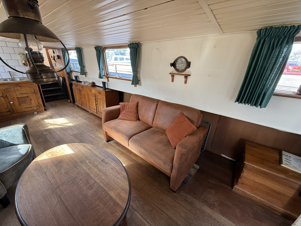 Beurtschip  Res Nova foto: 22