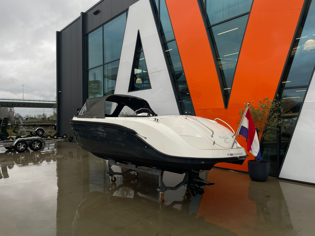 Oudhuijzer 568 Tender Occasion foto 3