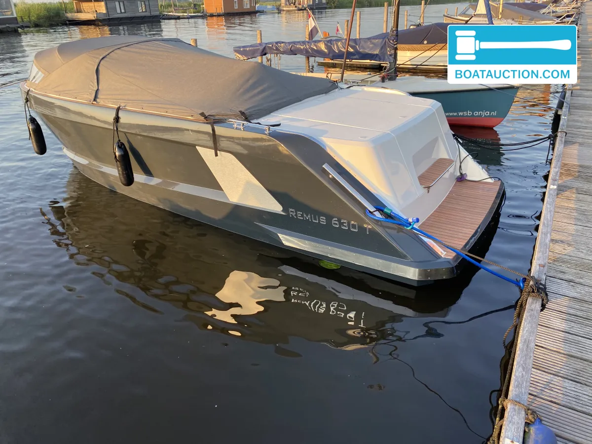 Remus 630 tender foto 3