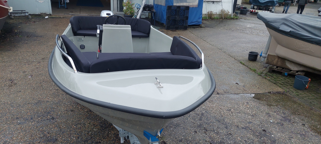 Seafinder 435
