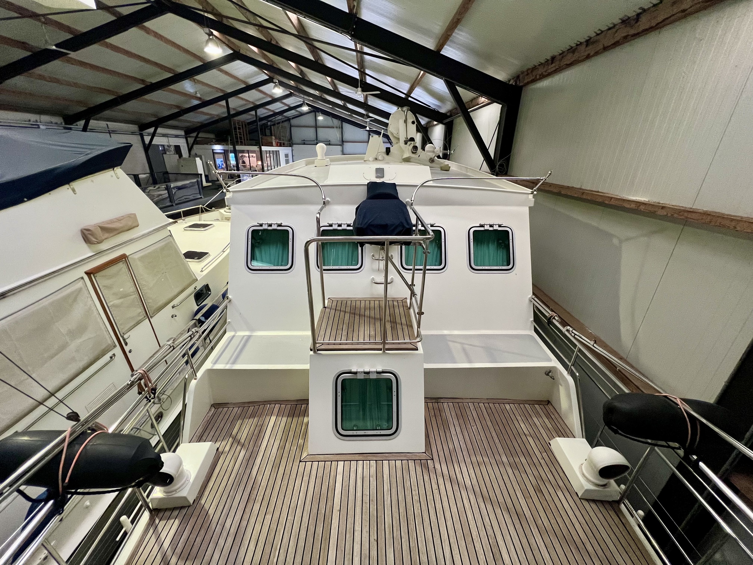 Support Vessel 43 Ft foto: 12
