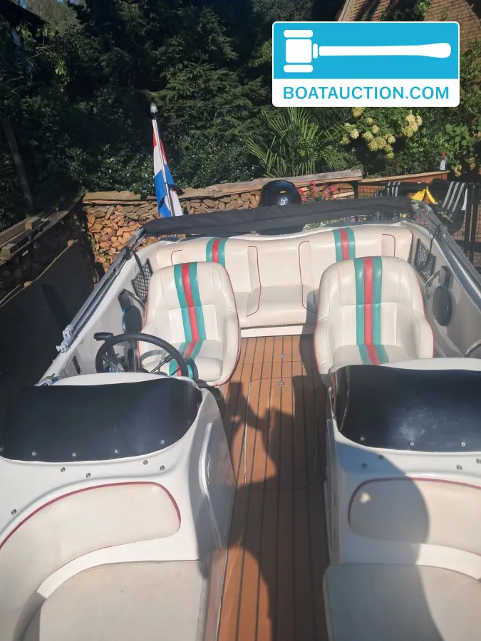 Dynamic 5000 Bowrider foto: 11