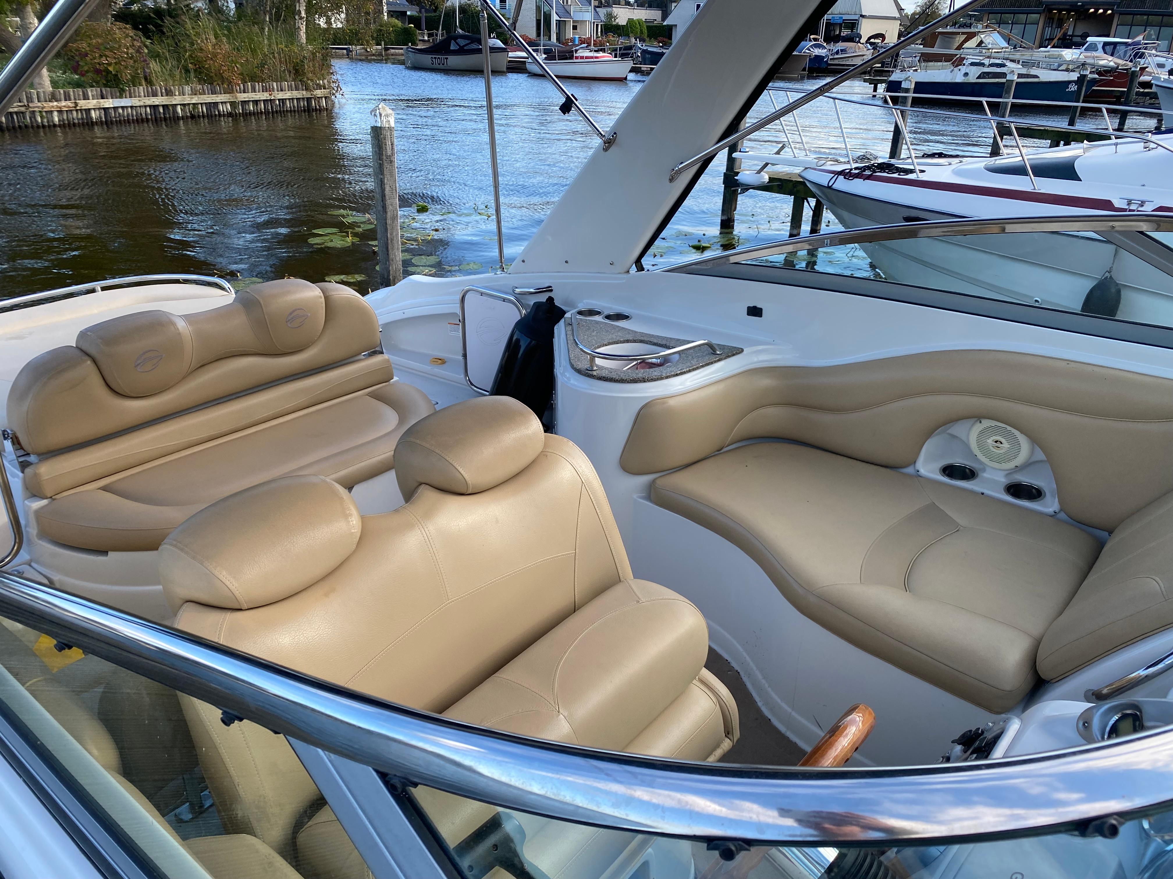Crownline 325 SCR foto: 5