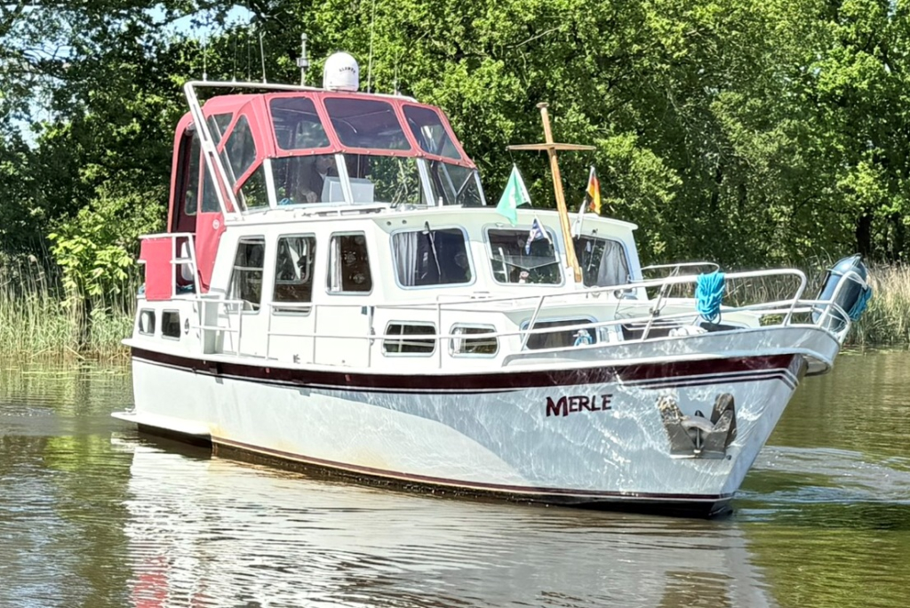 Geeuwkruiser 1150