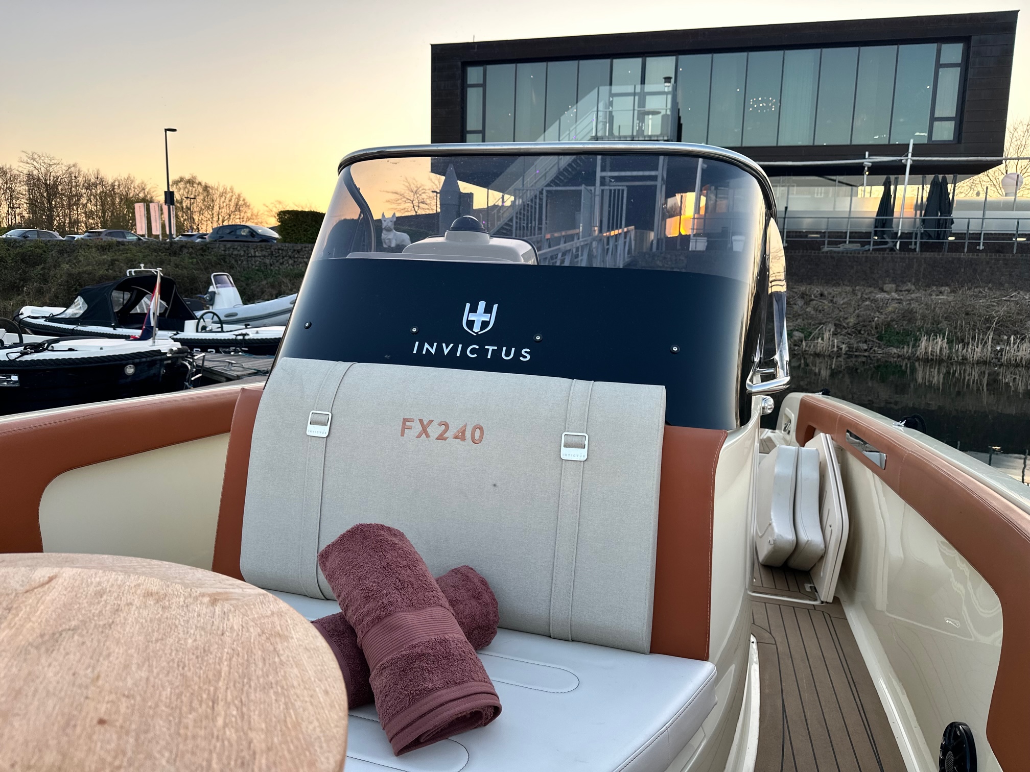 Invictus 240 FX foto: 13