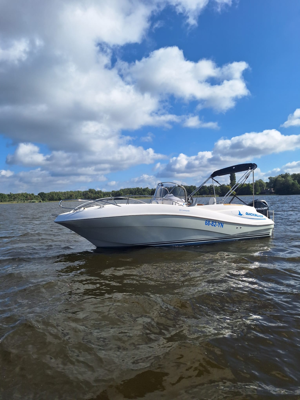 Quicksilver Polyester boten Commander 635 boeg en hekschroef vetus zeer weinig draaiuren