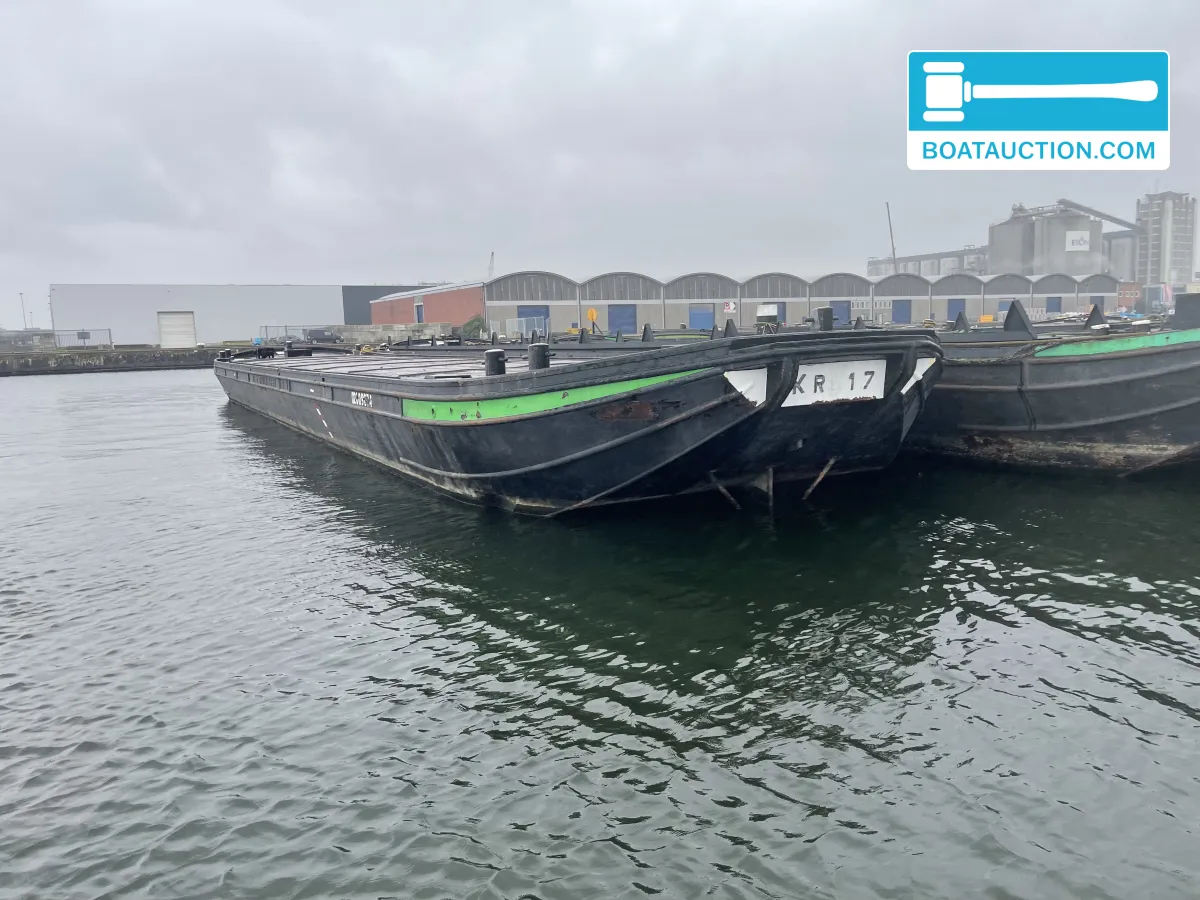 Dekschuit KR17