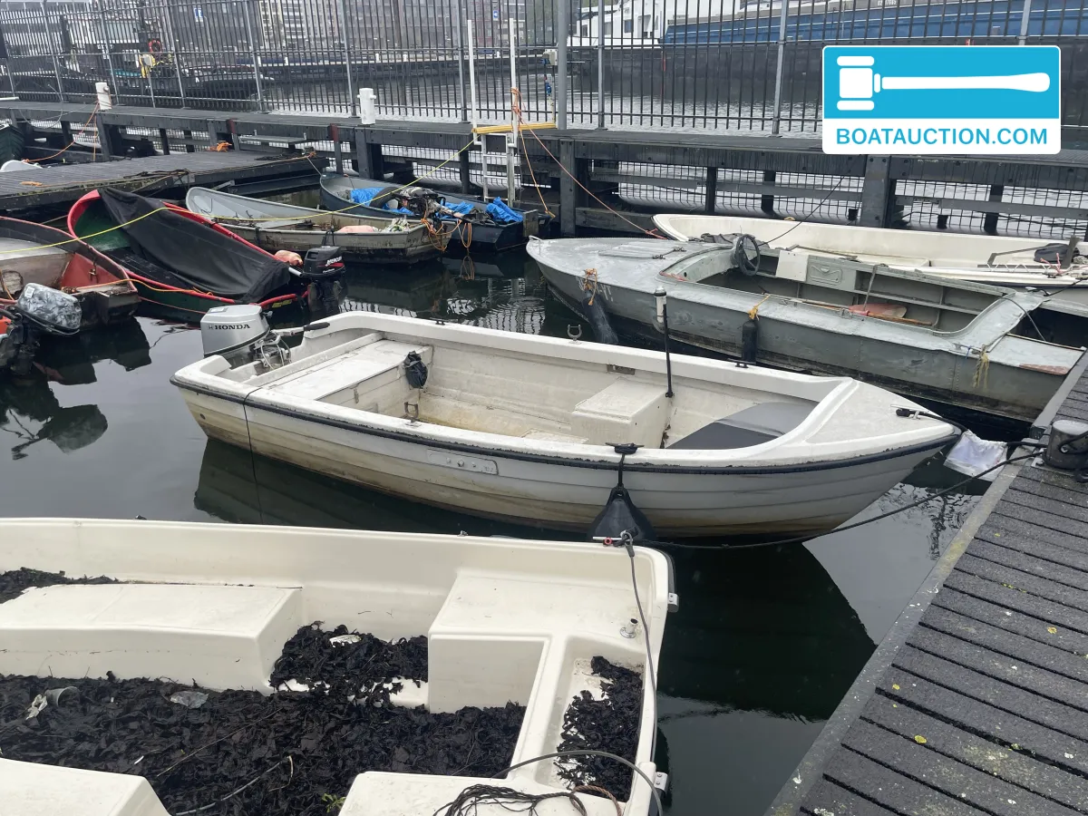 Motorboat 450 foto 2