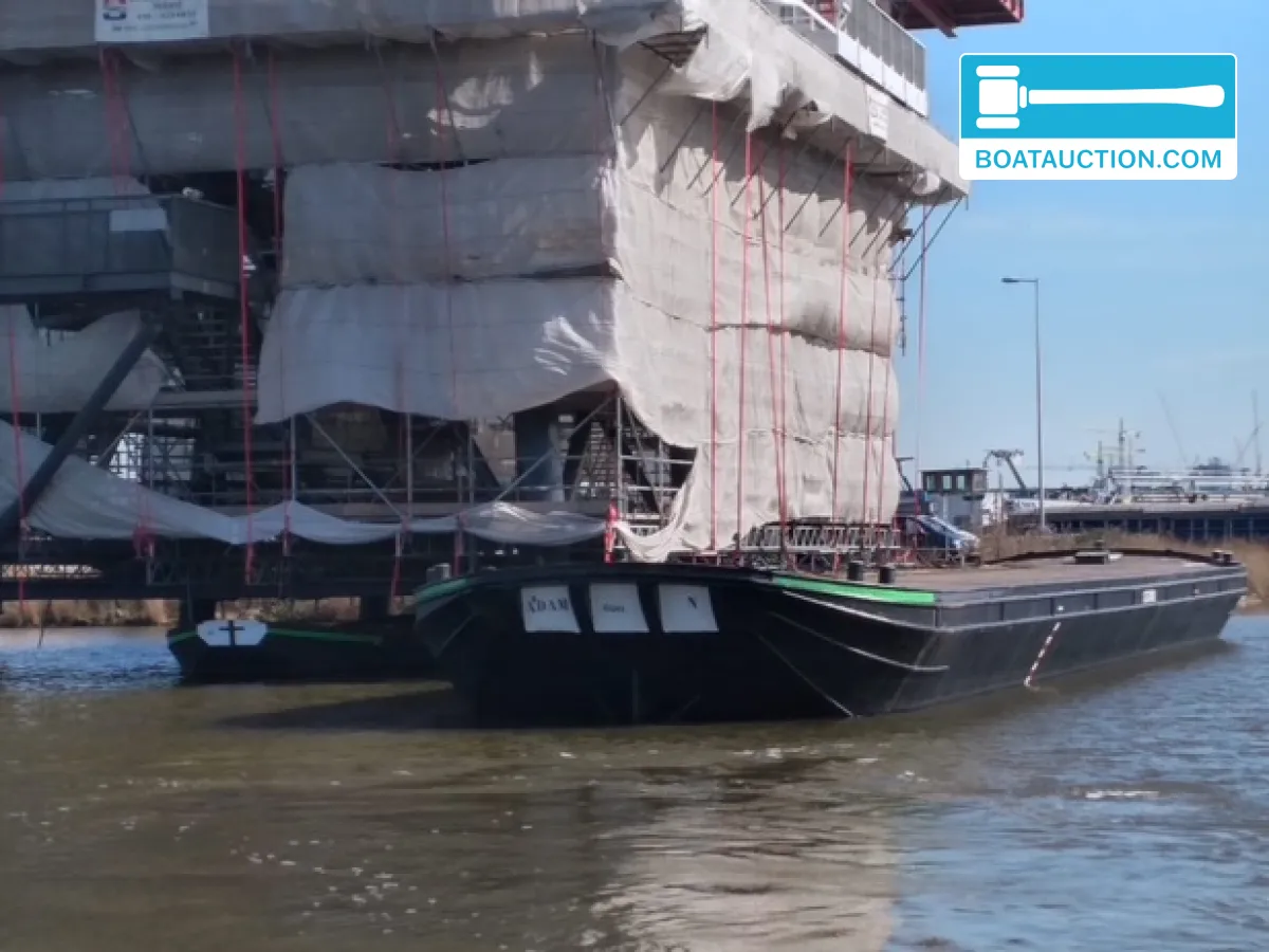 Dekschuit 600 foto 2