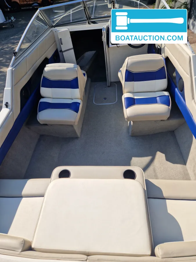 Bayliner 1952 CAPRI