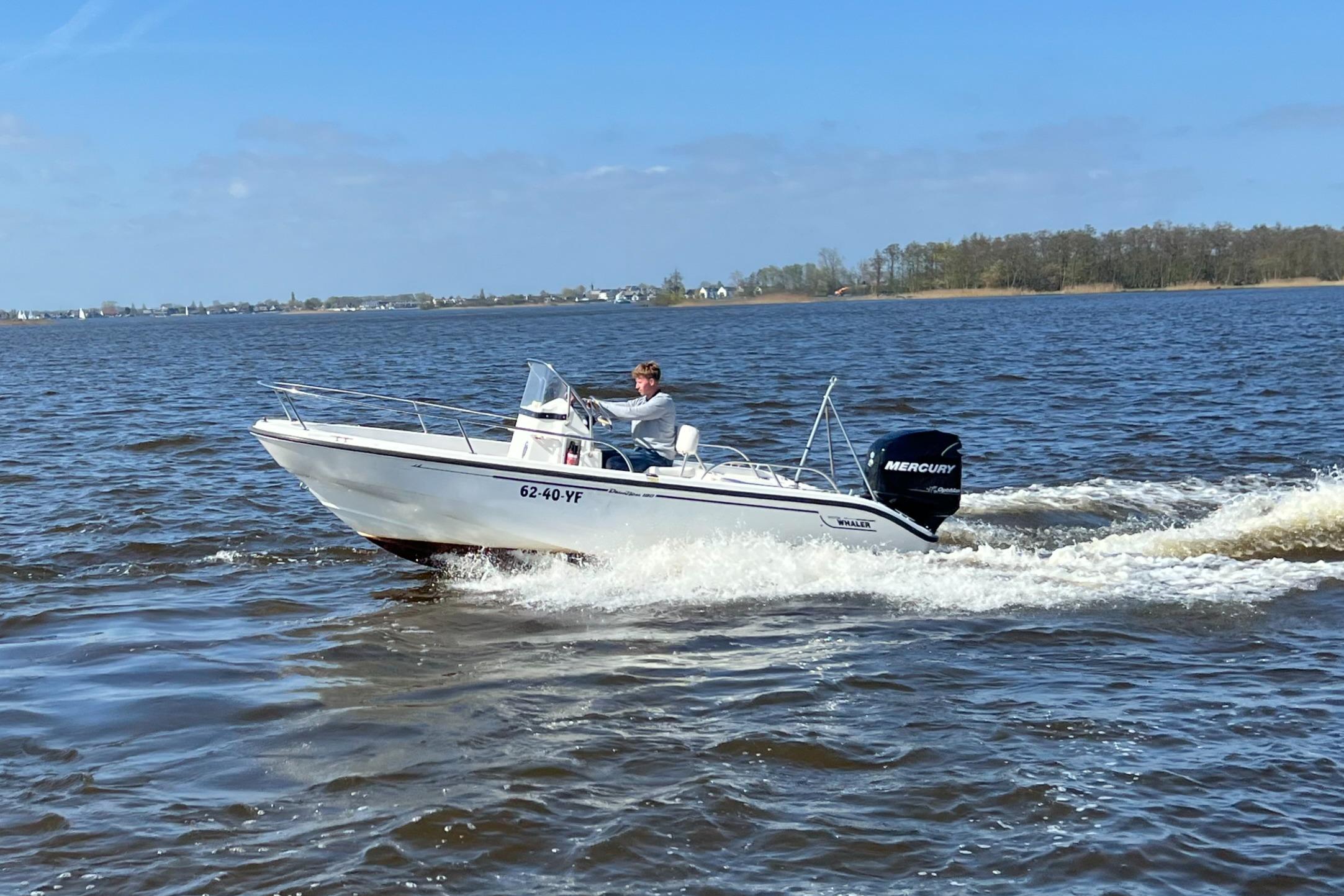 Boston Whaler 180 Dauntless
