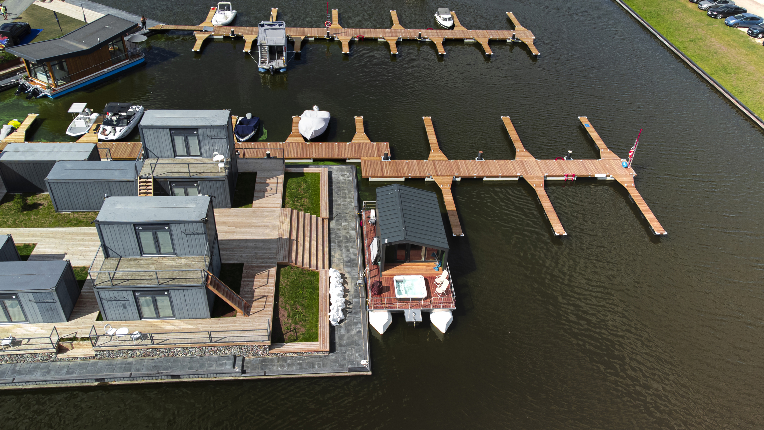 Twin M-Cabin Houseboat foto: 9