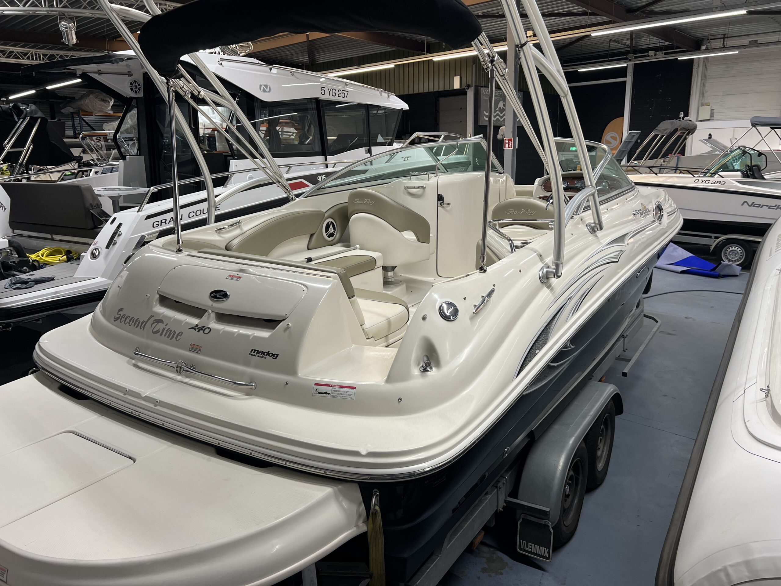 Sea Ray 