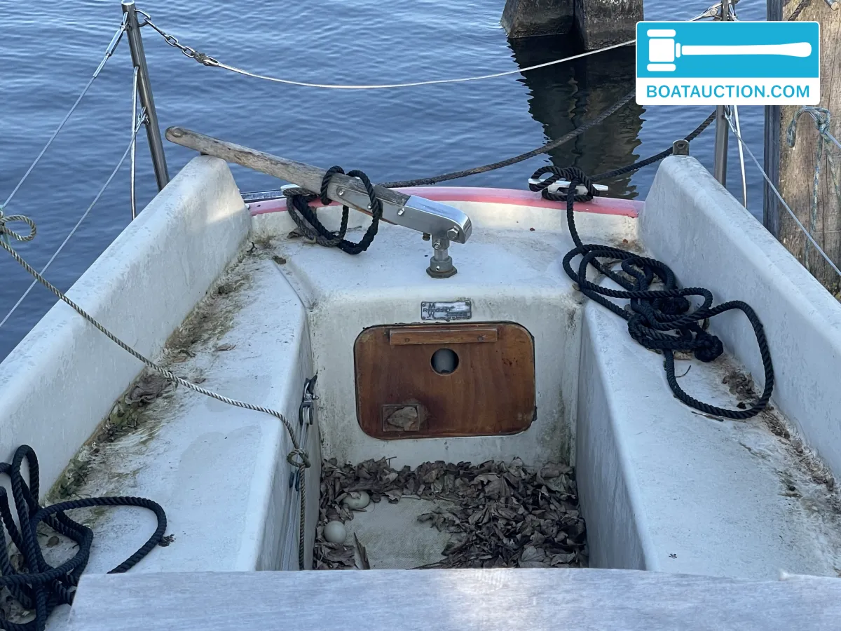Cabin sailboat 650 foto: 11