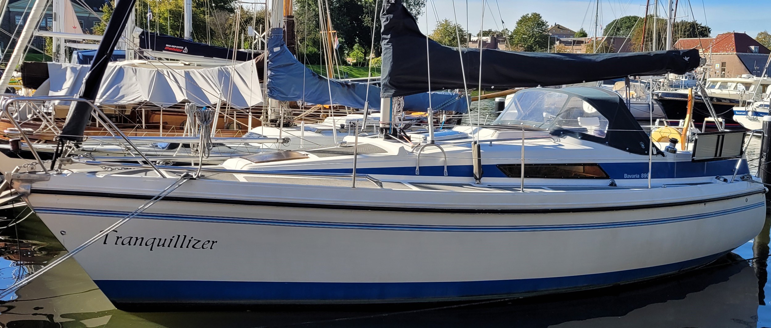 Bavaria 890 foto: 1