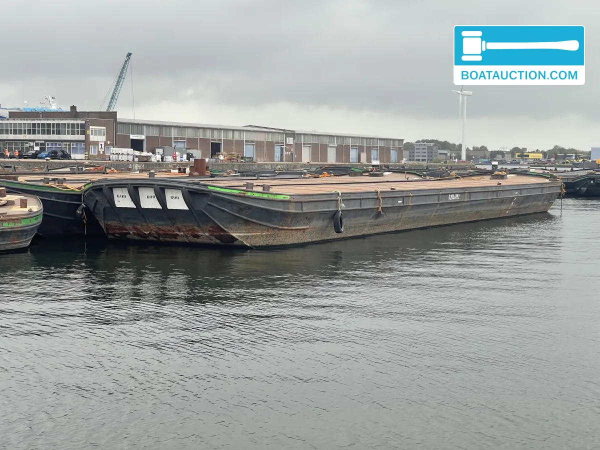 Dekschuit 600 foto 5