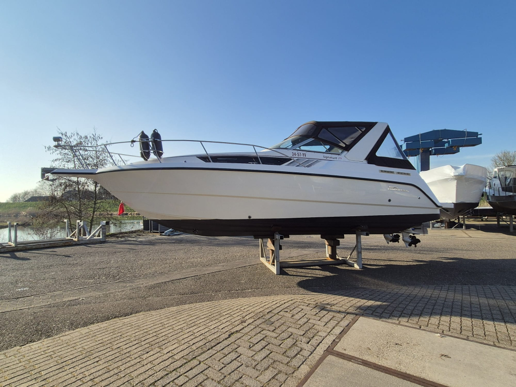 Sea Ray 240 Sundeck