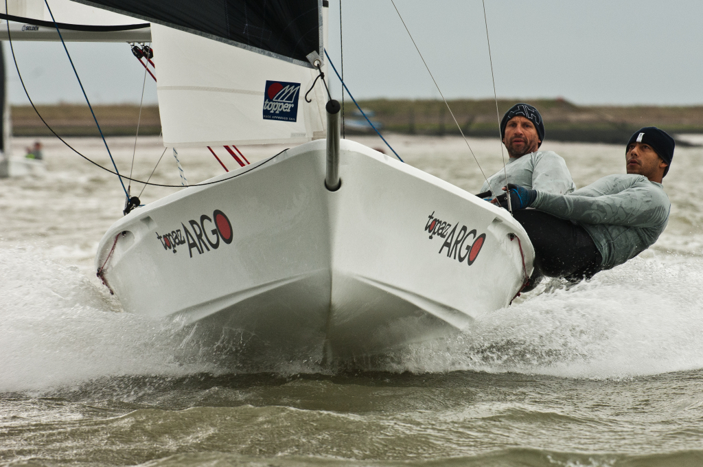 World Wide Sailing  Topper Vibe 