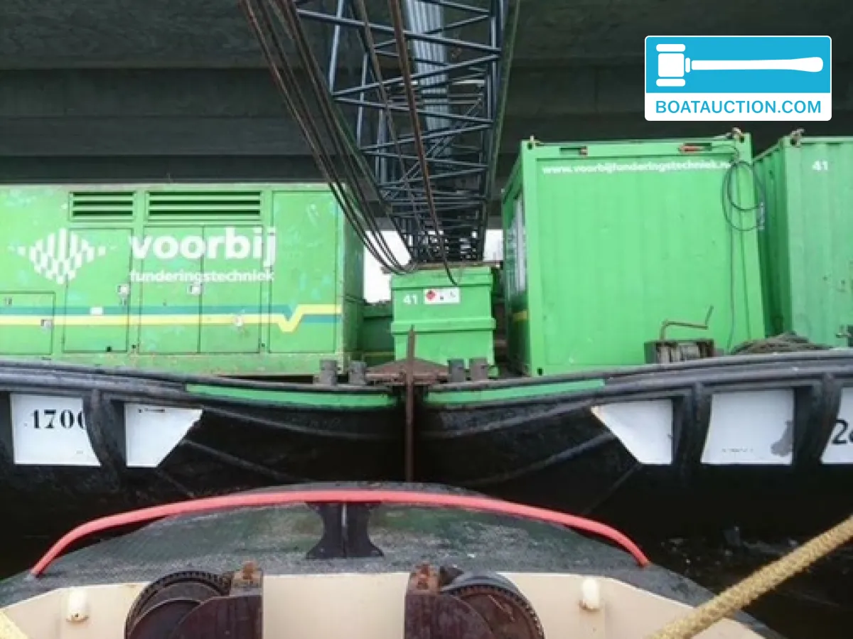 Dekschuit 1700 foto 4