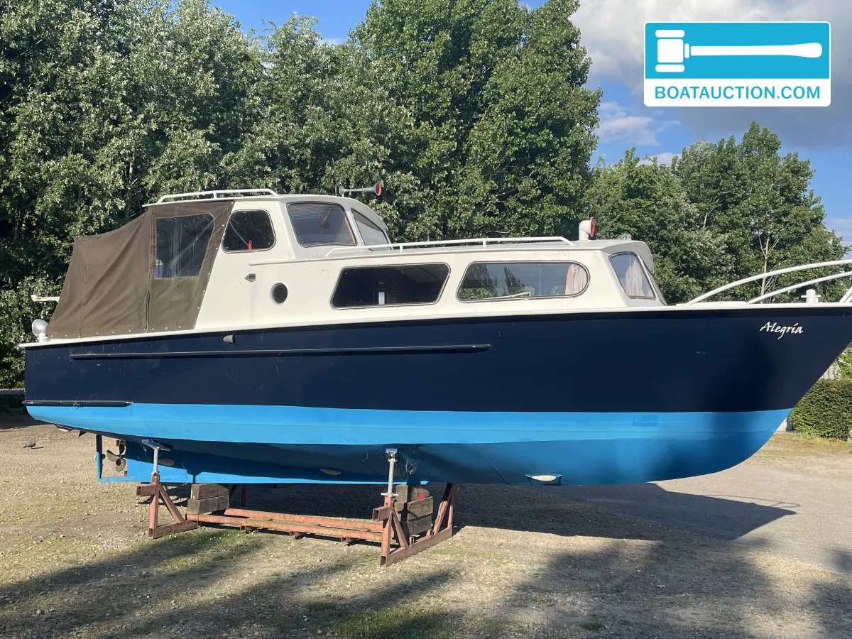 Drijfvuil boat 840