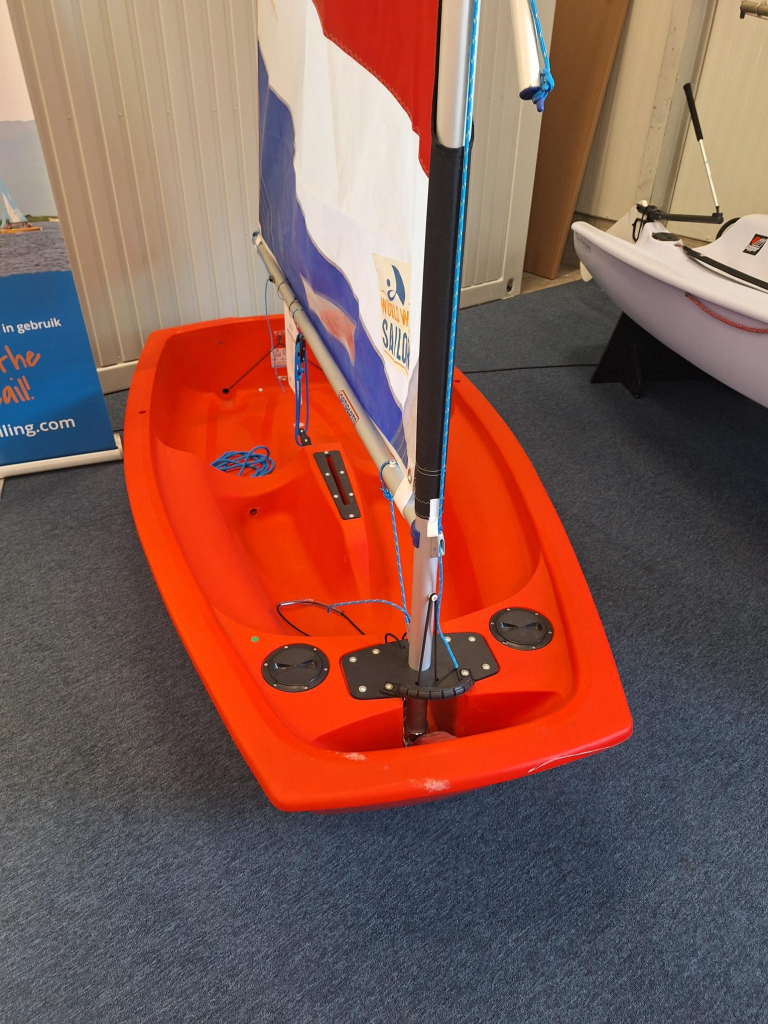 WorldWide Sailor Optimist (school)