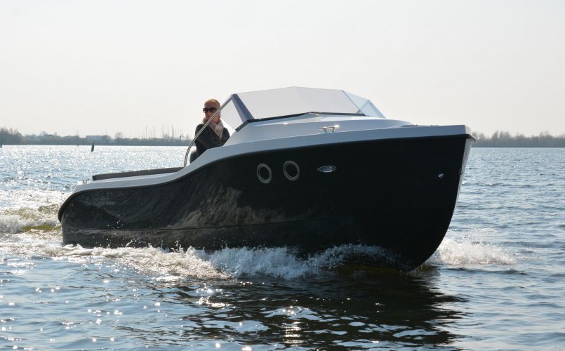 Oud Huijzer 630 Cabine foto 2