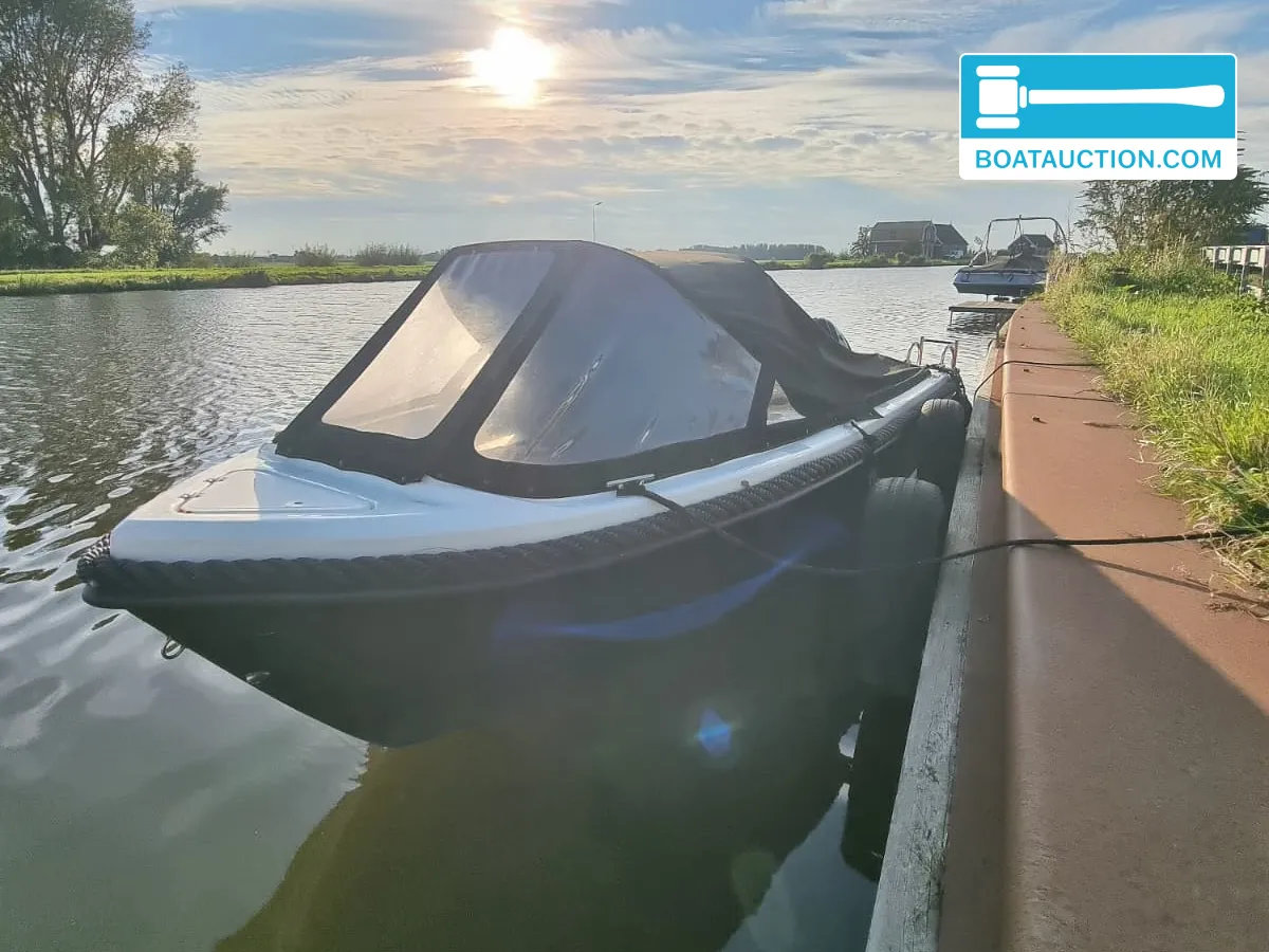 Waterland 730