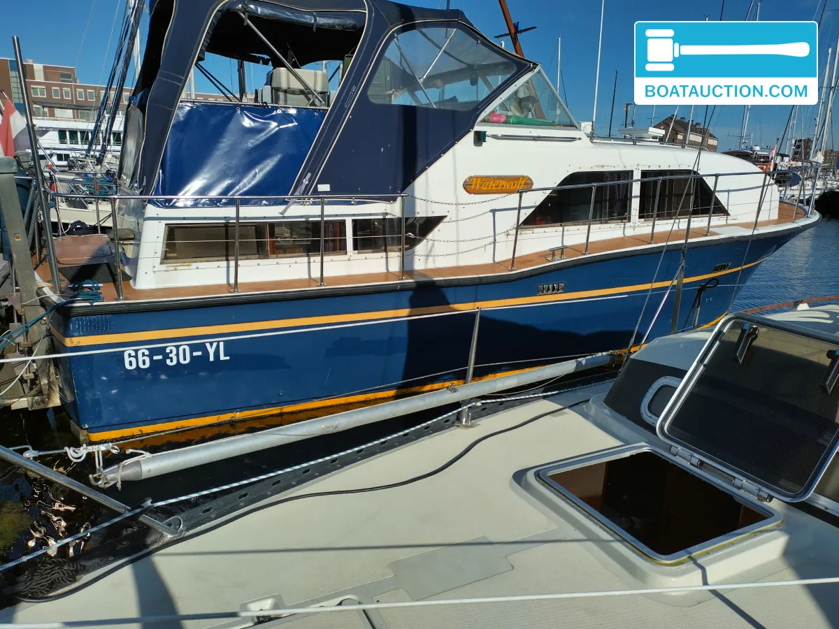 Chris Craft Catalina 35 DC
