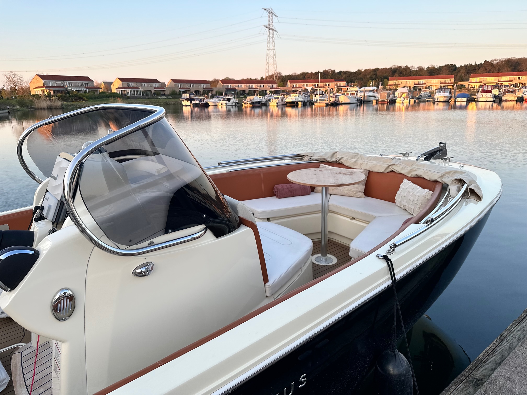 Invictus 240 FX foto: 20