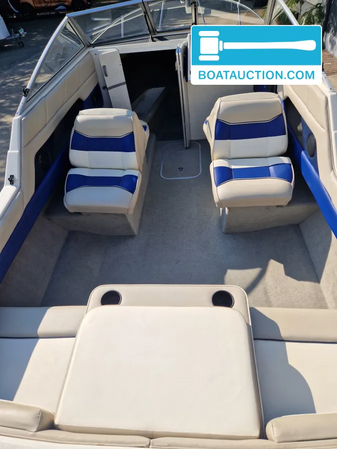Bayliner 1952 CAPRI foto 3