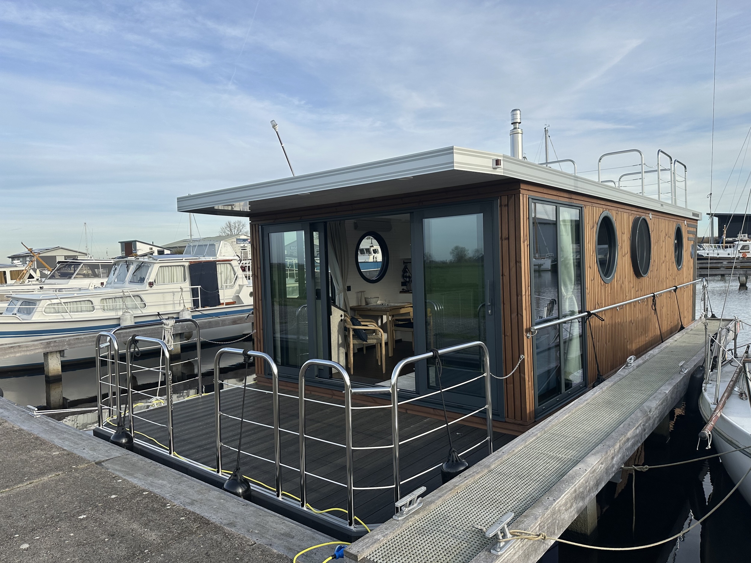 Nordic Season NS 40 Eco 36m2 Houseboat foto 1