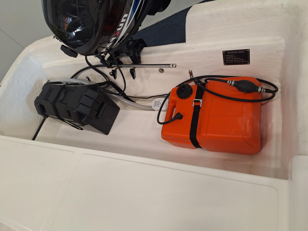 Dutchman Skiff 420 Buitenboord