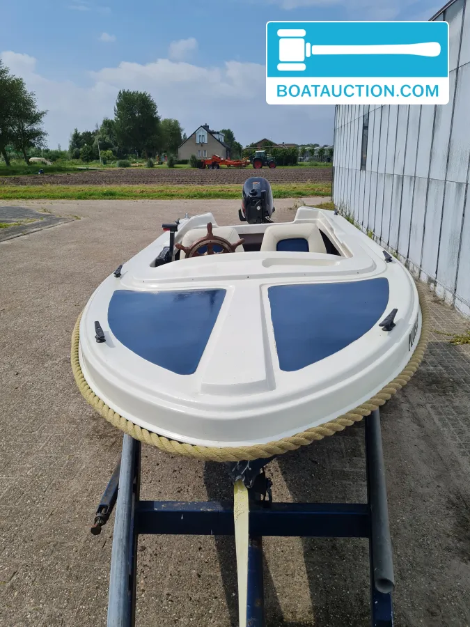 Speedboat 330 foto: 18