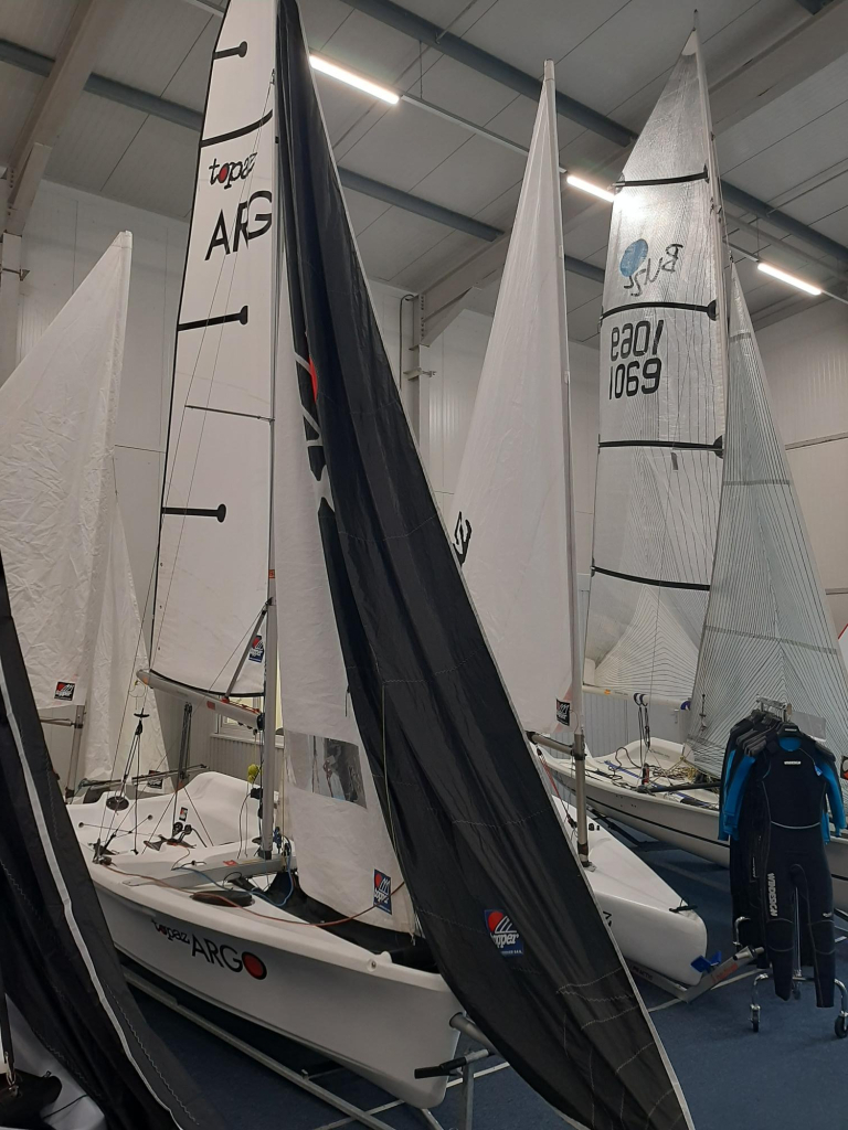 World Wide Sailing  Topper Vibe 