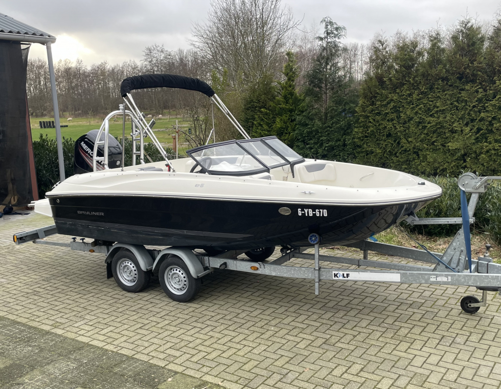 Searay  240 sundeck