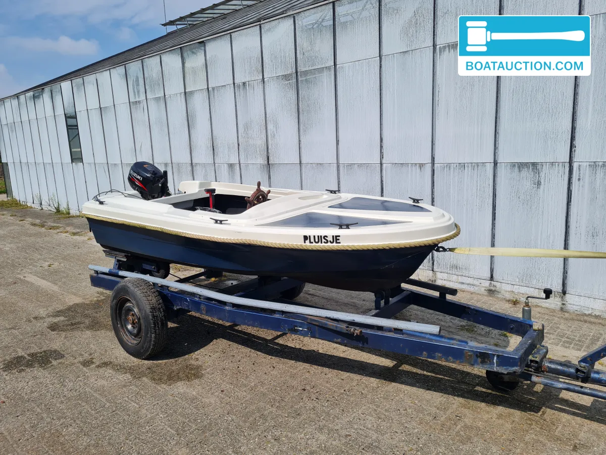 Chris Craft Catalina 35 DC