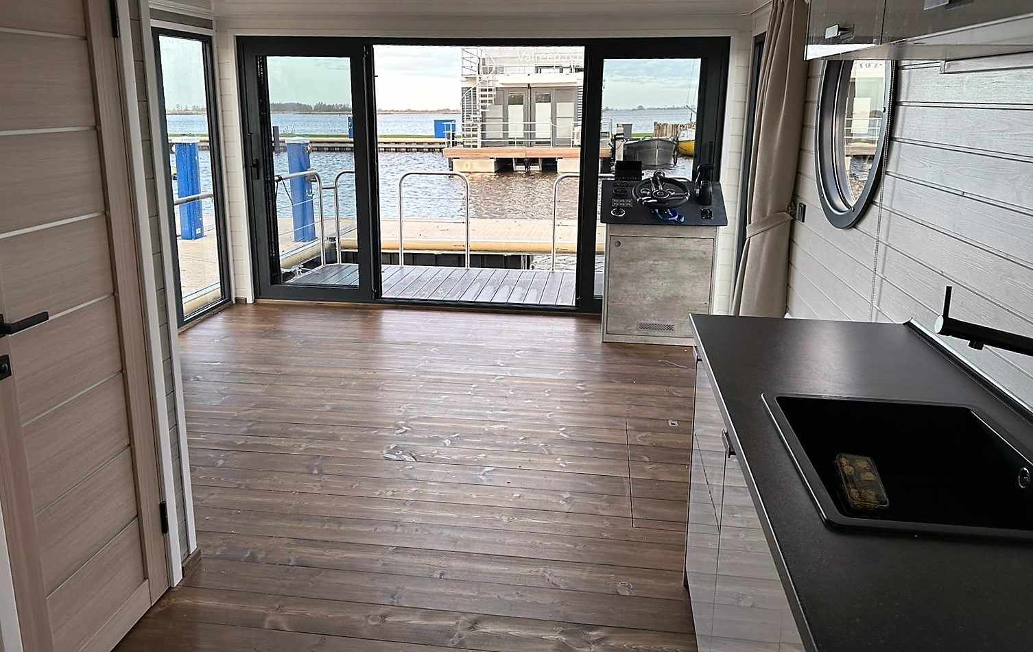 Nordic Houseboat NS 40 Eco 36m2 foto: 23