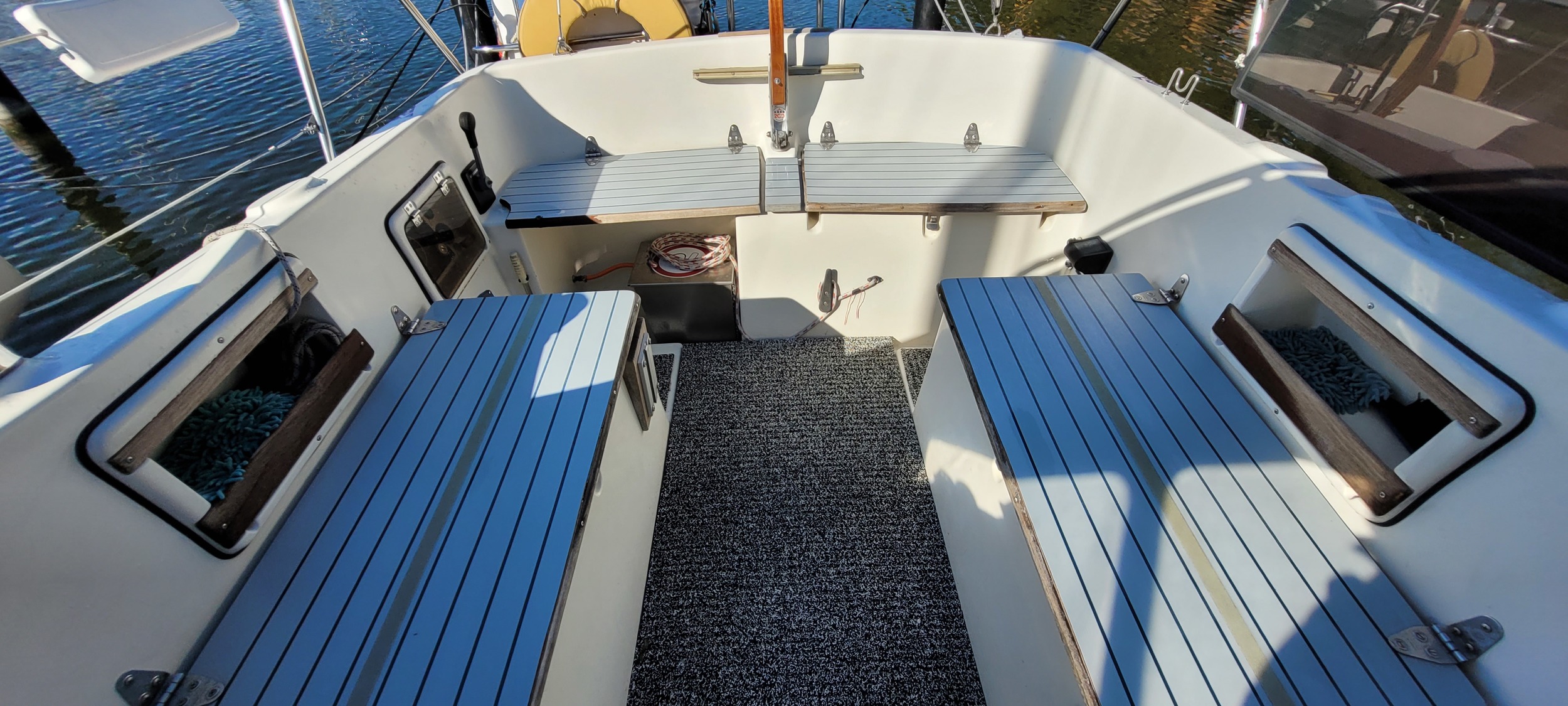 Bavaria 890 foto: 12