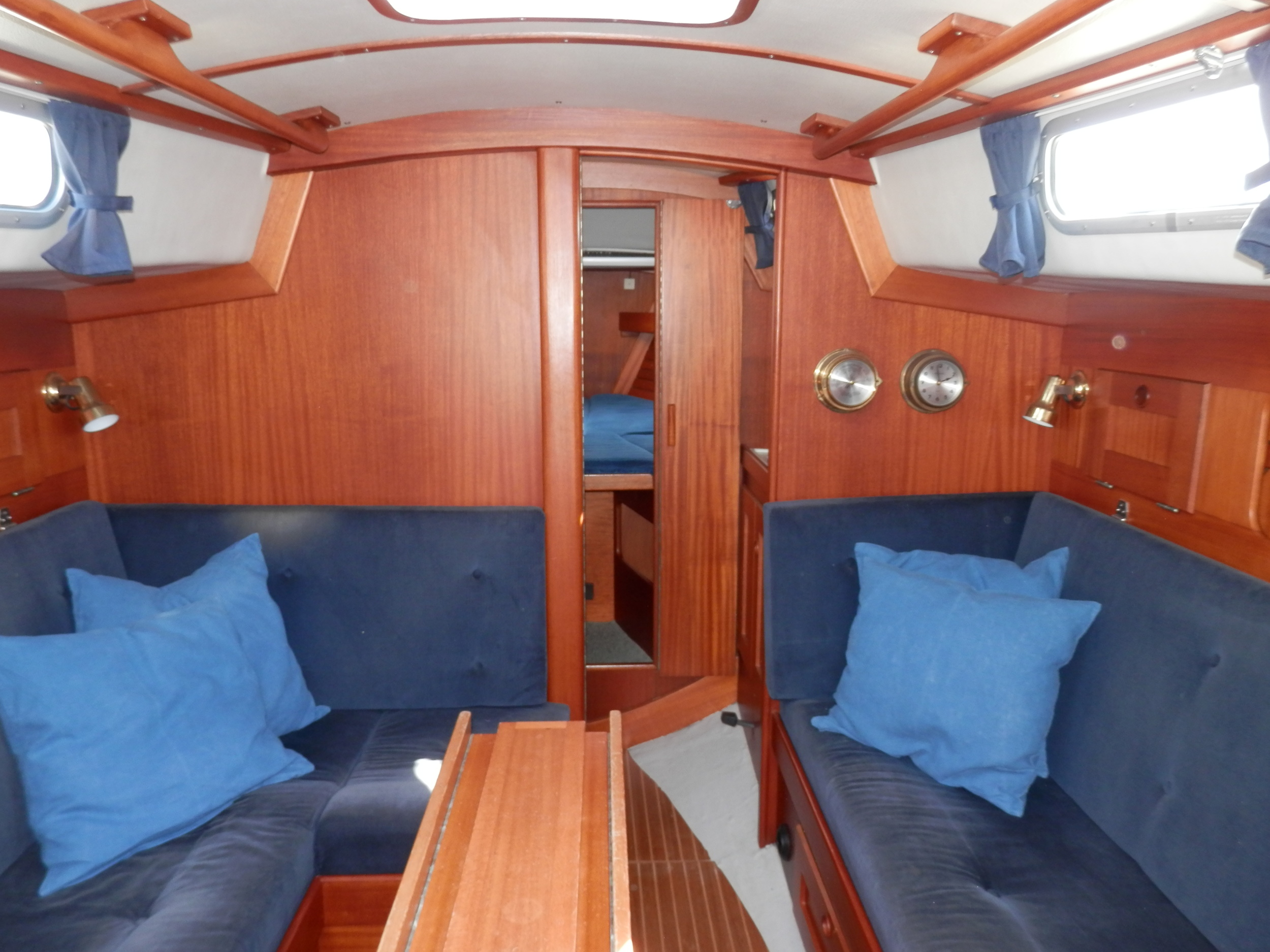Hallberg Rassy 29 foto: 21