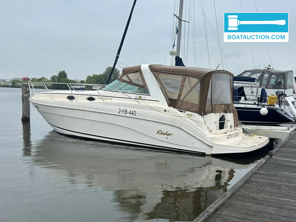 Rinker Fiesta Vee 342 foto 1