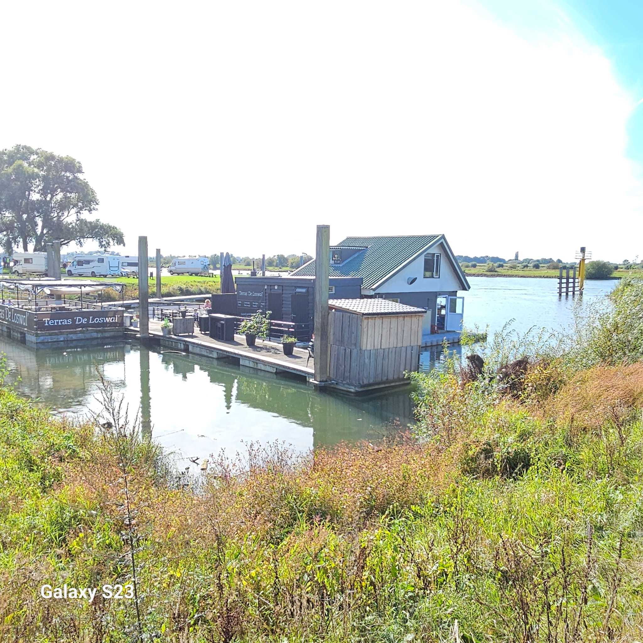 Drijvend Restaurant Houseboat foto 4