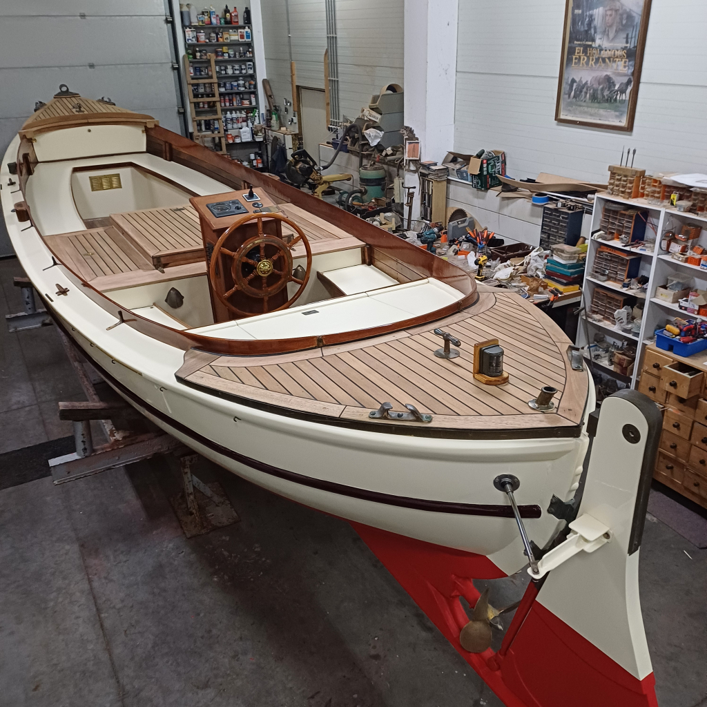 Whaler Royal Navy 8.50 foto 5